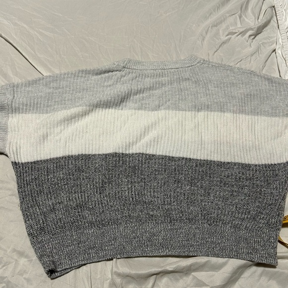 Garage Gray and Cream Crew Neck Sweater - Picture 4 of 4